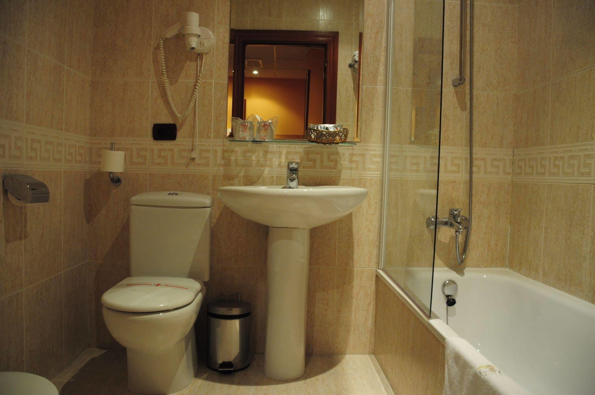 Luz Hotel Haro Εξωτερικό φωτογραφία