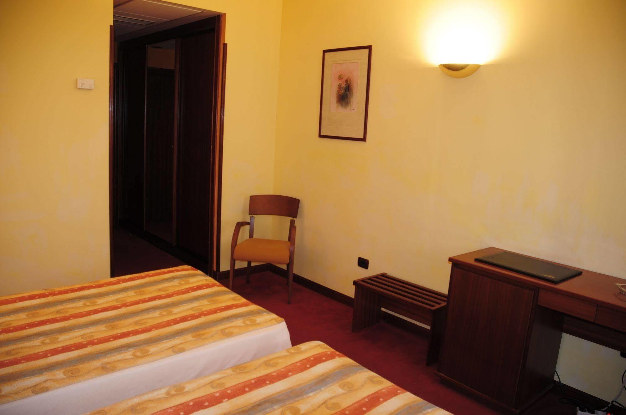 Luz Hotel Haro Εξωτερικό φωτογραφία