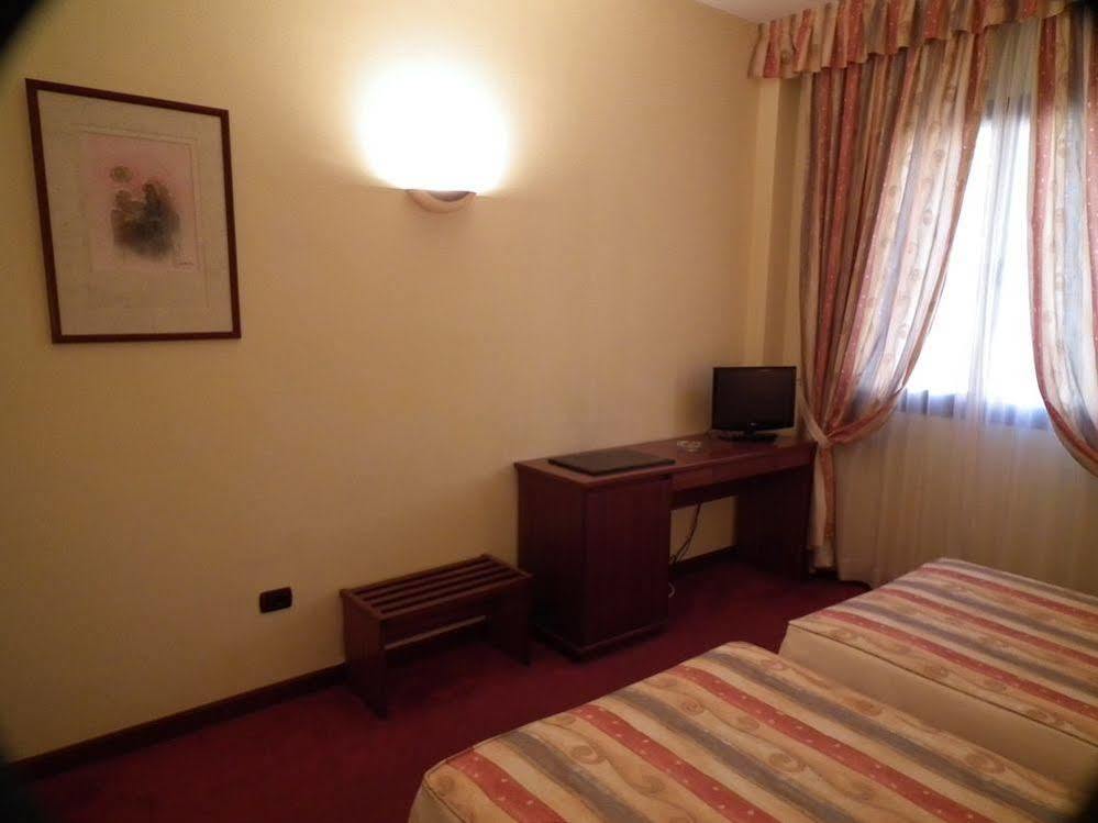Luz Hotel Haro Εξωτερικό φωτογραφία